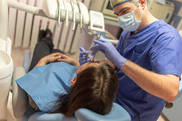 Best Emergency Dental Care  in Oquawka, IL
